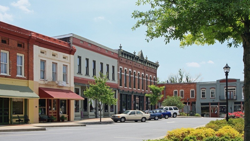 This image shows buildings in Adairsville, Georgia